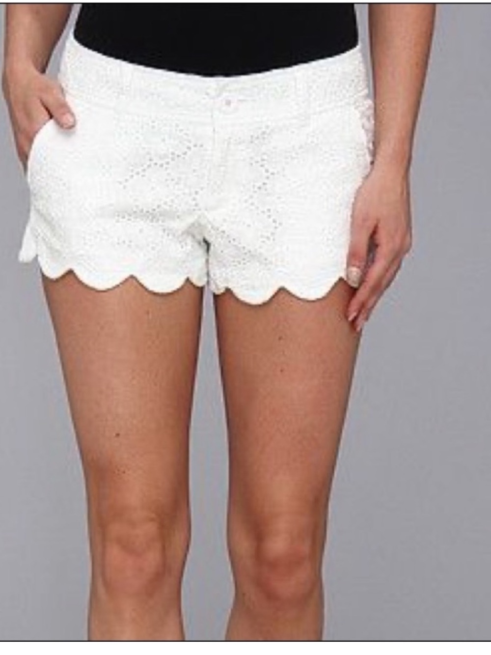 Lilly Pulitzer White Scalloped Eyelet Shorts size 0